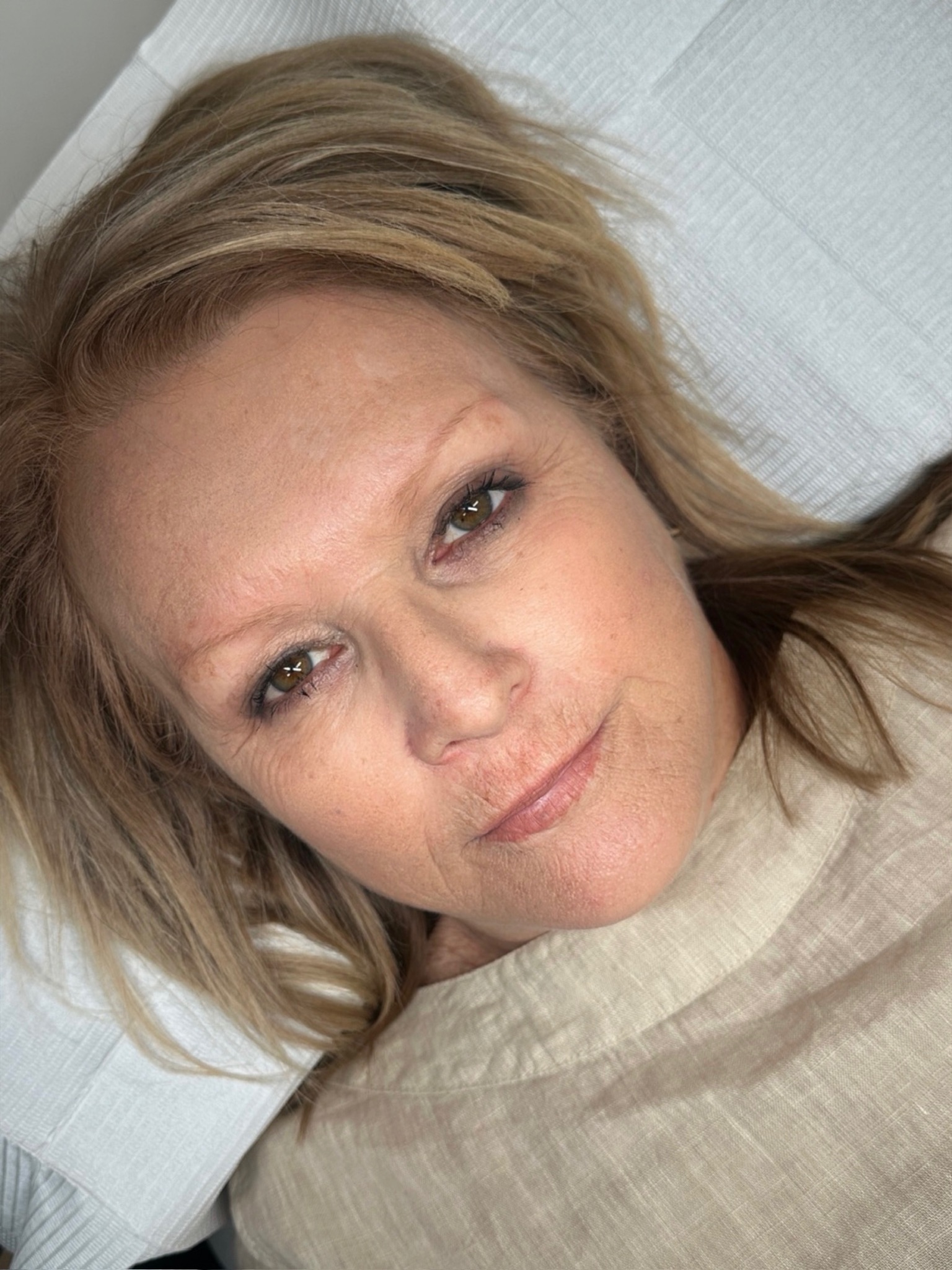 Client before ombré brows
